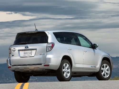 Toyota RAV4 EV 2013. Очередной заход