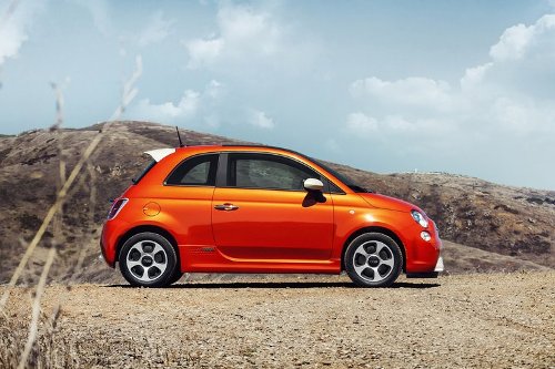 Fiat 500e 2014. Игрушка на батарейках