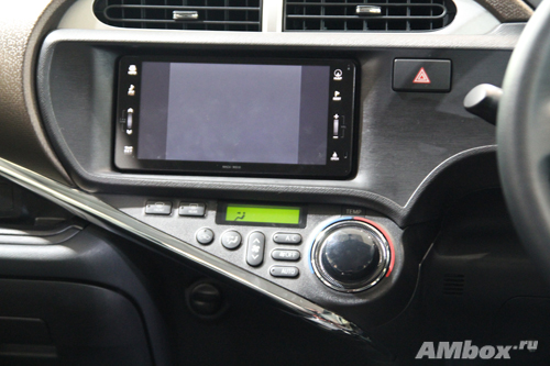 Toyota Prius Aqua. Просто добавь воды