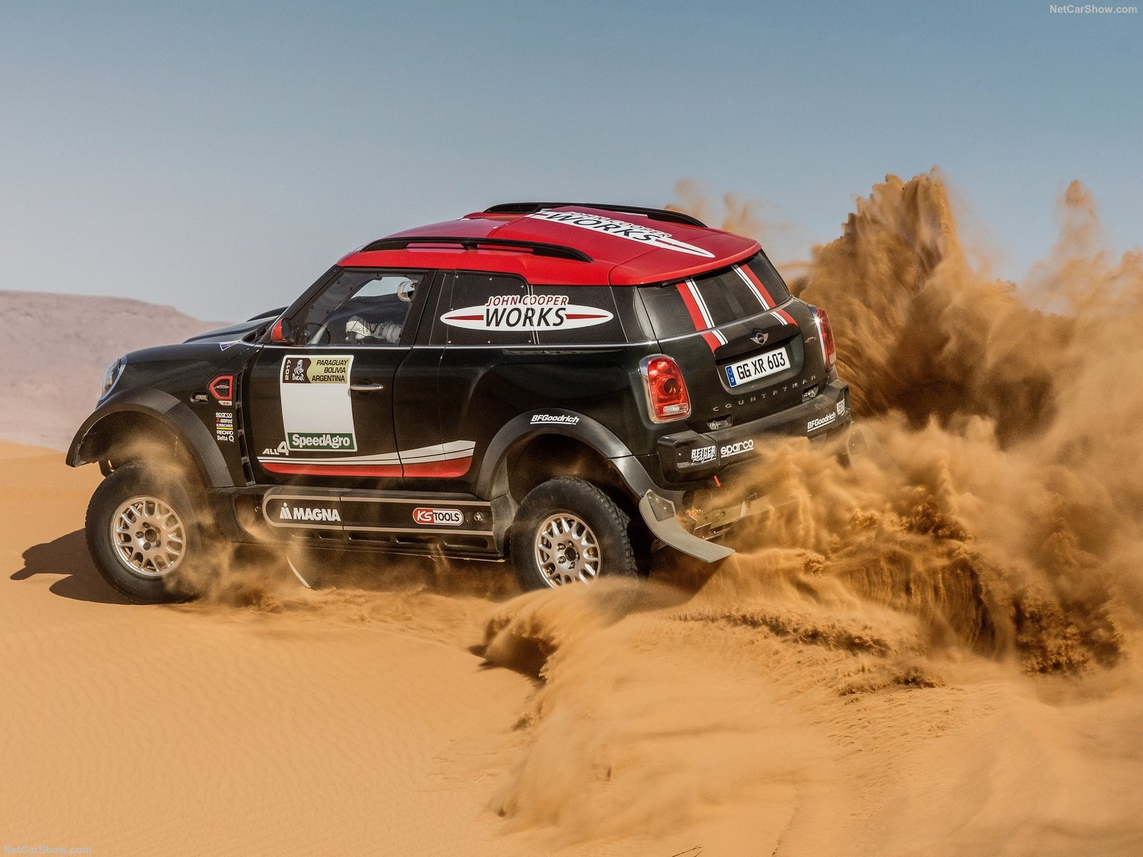 MINI John Cooper Works Rally. Больше – значит лучше 