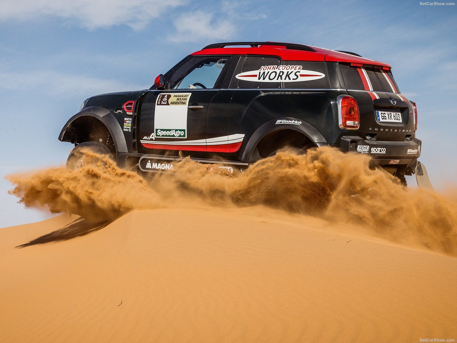 MINI John Cooper Works Rally. Больше – значит лучше 