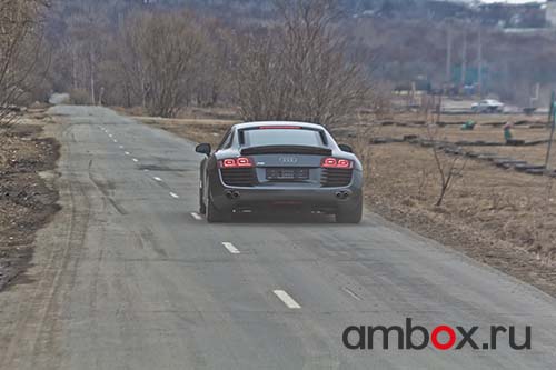 Audi R8 4.2 quattro. И крышу сносит!