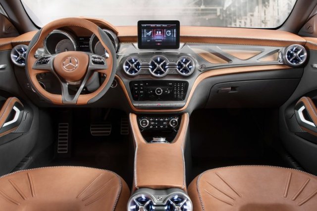Mercedes-Benz GLA Concept. Гаджетоманам посвящается