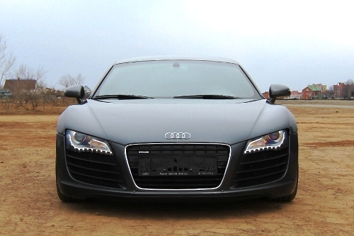 Audi R8 4.2 quattro. И крышу сносит!