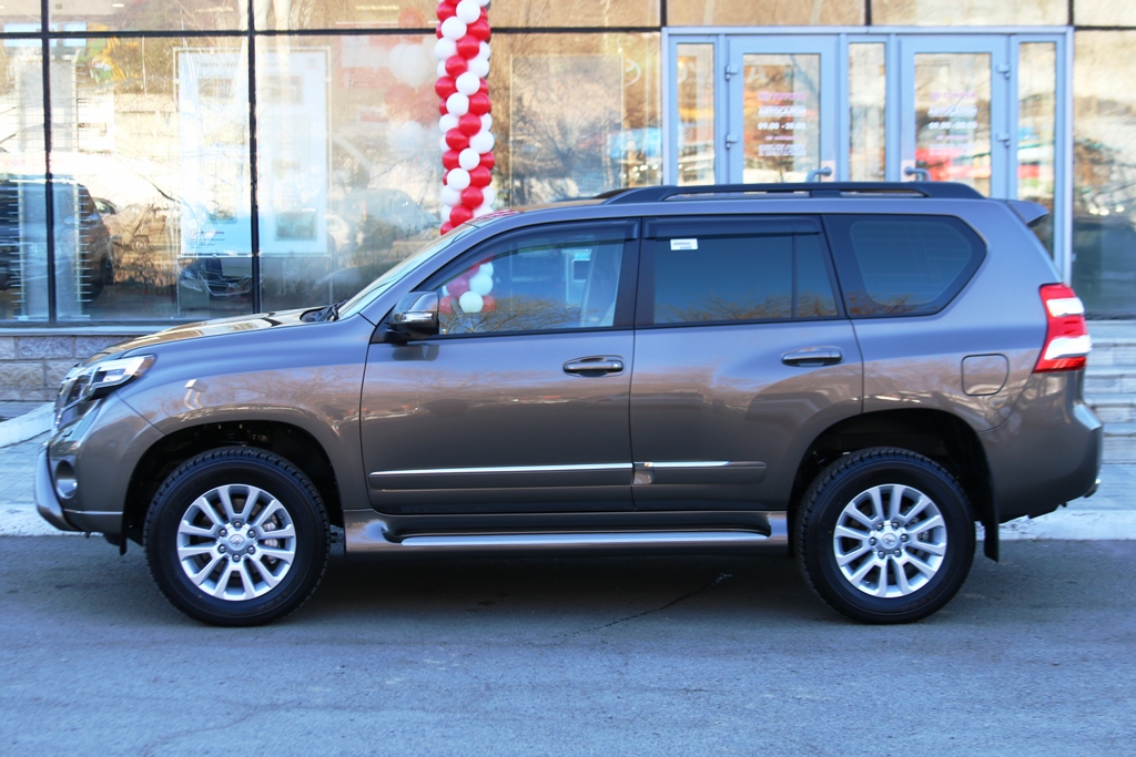 Toyota Land Cruiser Prado 2014. Когда классика в цене