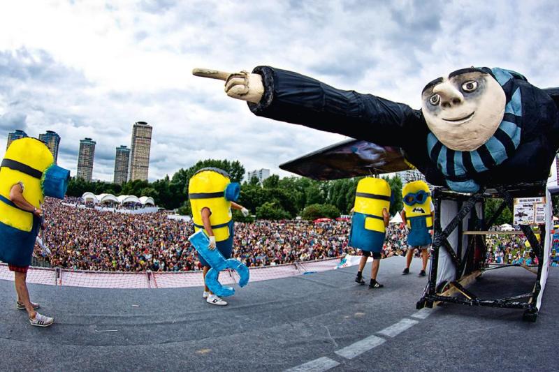 Red Bull Flugtag 2013: в третий раз в Москве