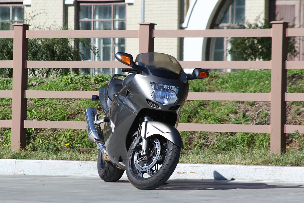 Honda CBR1100XX. Назло рекордам Honda CBR1100XX. Назло рекордам