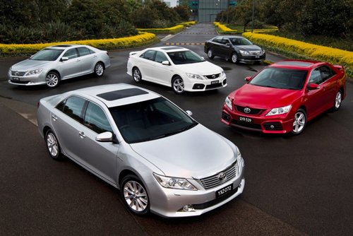 Toyota Aurion 2012. Старшая младшая сестра