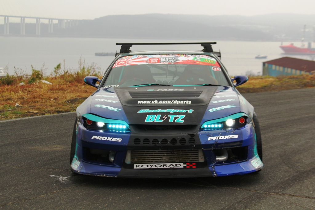 Nissan Silvia S15. Боком? Можно!