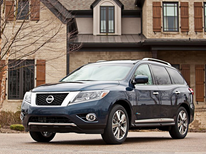 Nissan Pathfinder Hybrid 2014. В угоду времени