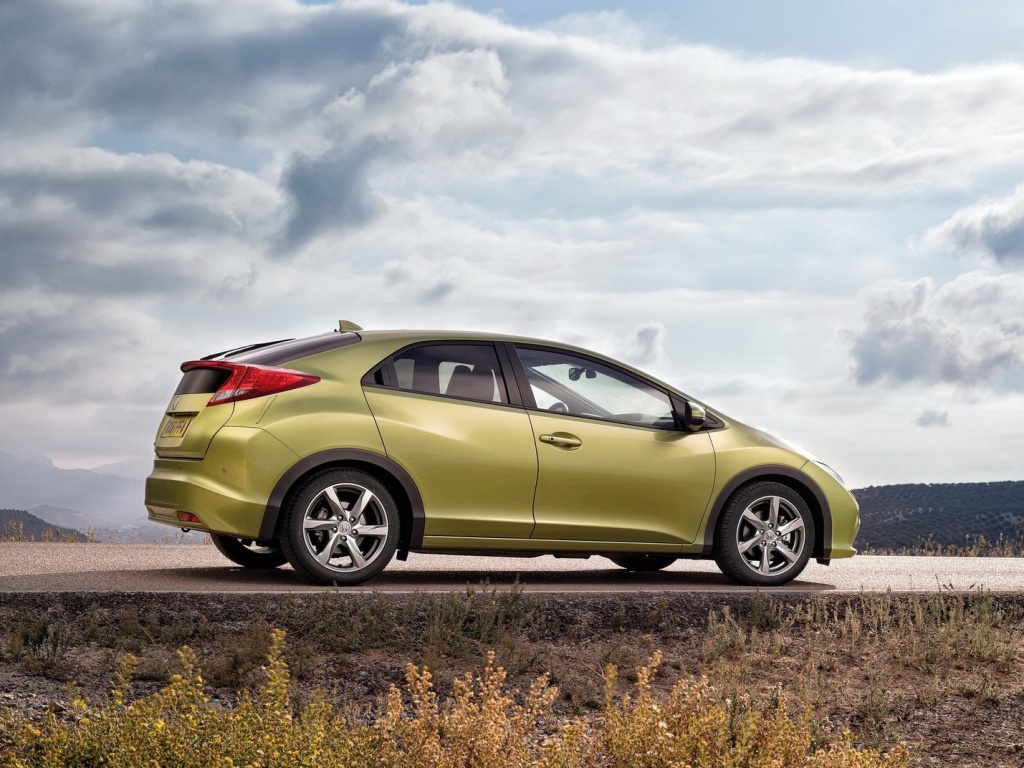 Honda Civic 5D 2012. Эволюция революции