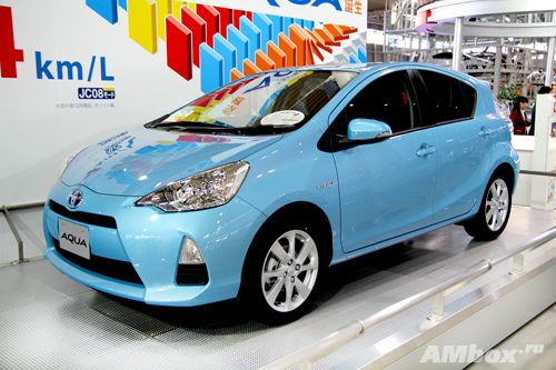 Toyota Prius Aqua. Просто добавь воды
