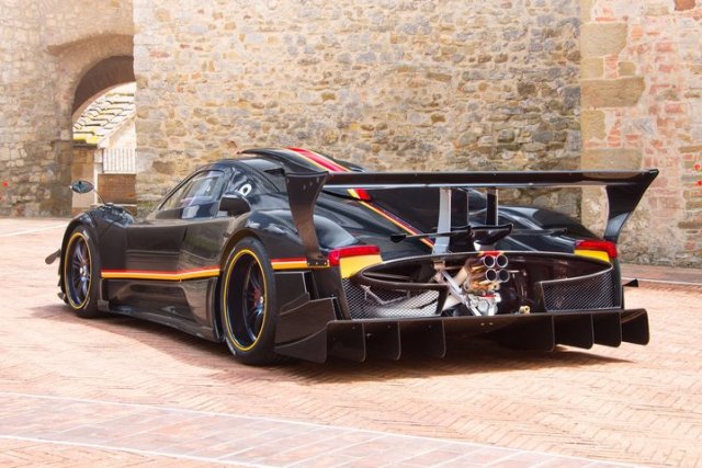 Pagani Zonda Revolucion. Исторический факт
