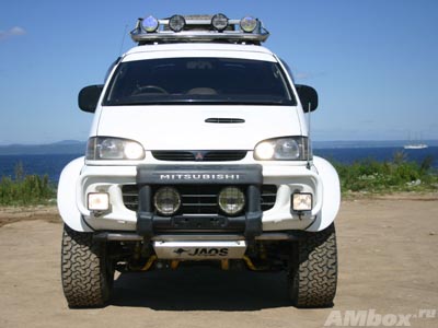 Mitsubishi Delica. OFF-ROADбус