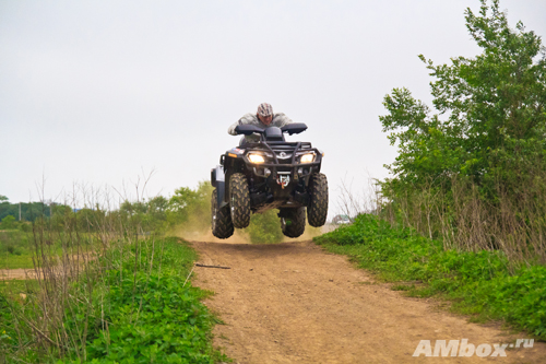 Arctic Cat 650 H1 vs. BRP Can-Am Outlander 800R MAX Limited. Небо и земля