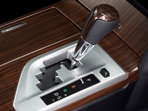 Toyota Aurion 2012. Старшая младшая сестра