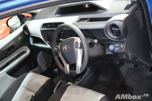 Toyota Prius Aqua. Просто добавь воды