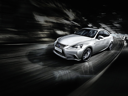 Lexus-IS_2014_1600x1200_wallpaper_04.jpg