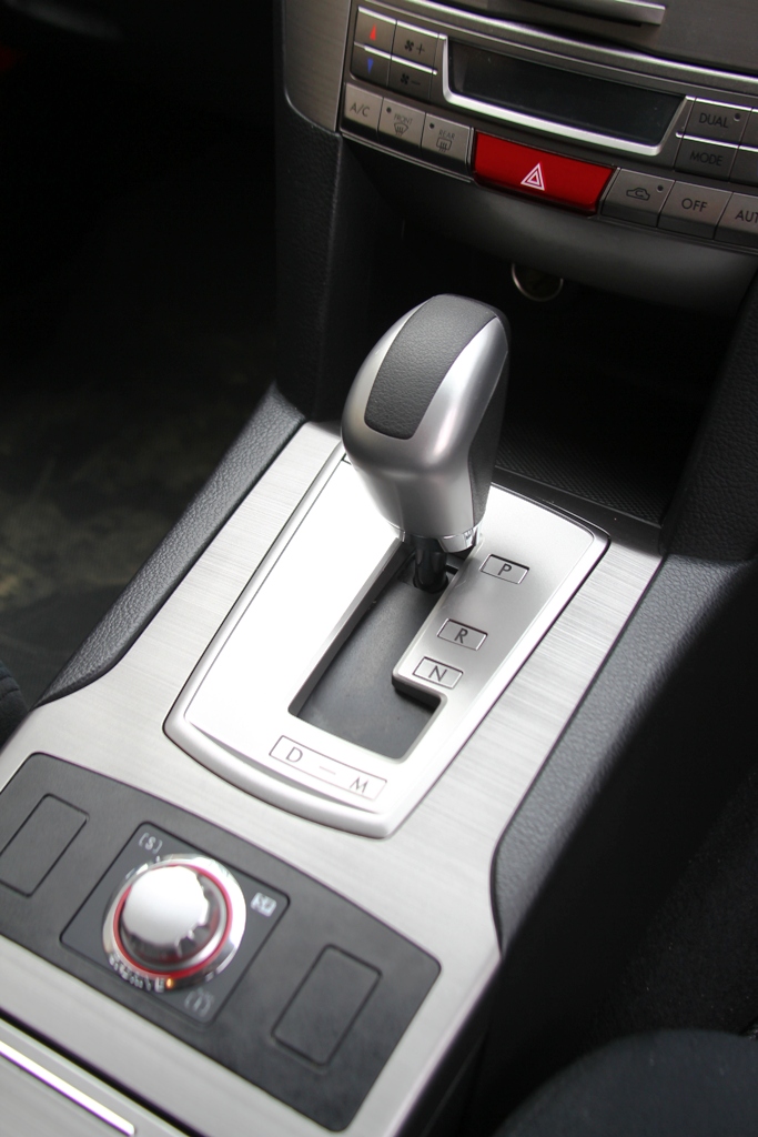 Subaru Outback 2.5 2012. Четко по правилам