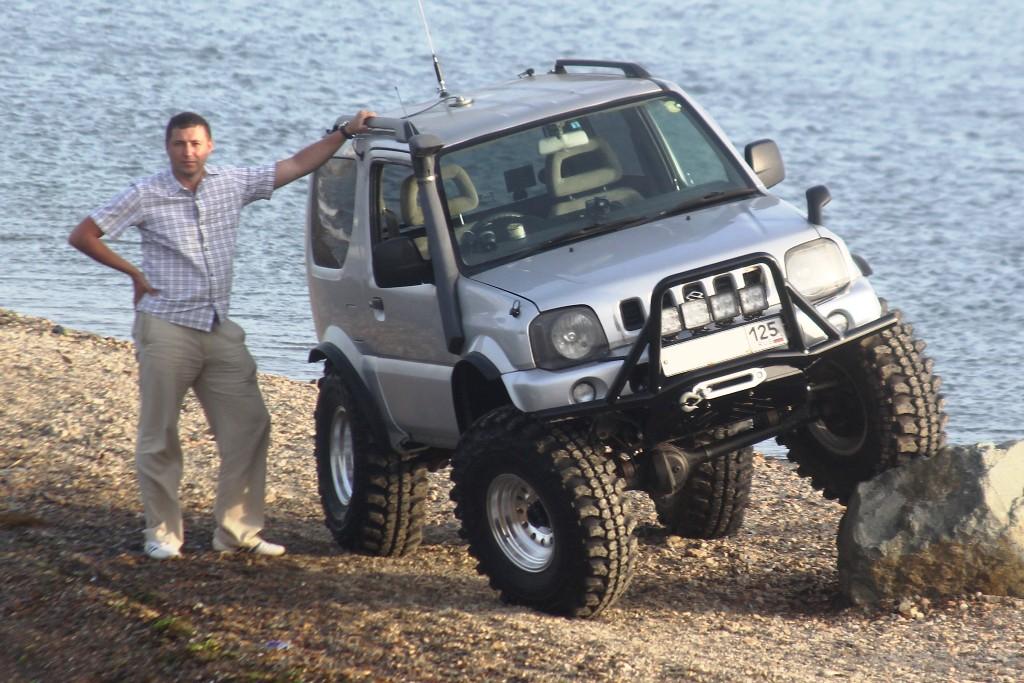 Suzuki Jimny Wide. Новый подход к знакомой задаче Suzuki Jimny Wide. Новый подход к знакомой задаче