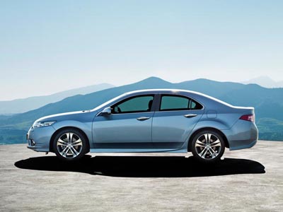 Honda-Accord_type-s_2011_1.jpg